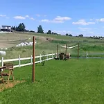 Niezla Szopka Domki Nad Jeziorem Kemping Nowe Guty