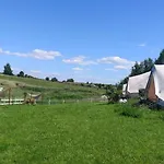 Kemping Niezla Szopka Domki Nad Jeziorem