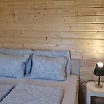 Niezla Szopka Domki Nad Jeziorem *