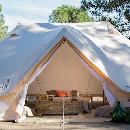 Luksusowy namiot Glamping Nad Jeziorem