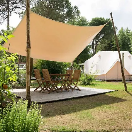 Luksusowy namiot Glamping Nad Jeziorem *