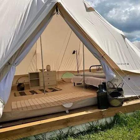 Glamping Nad Jeziorem *