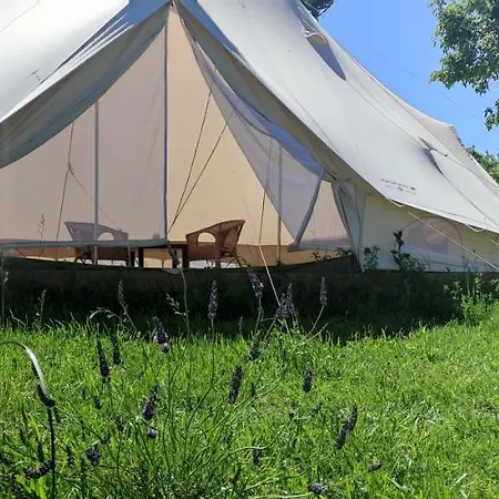 Glamping Nad Jeziorem Luksusowy namiot