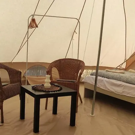 Glamping Nad Jeziorem