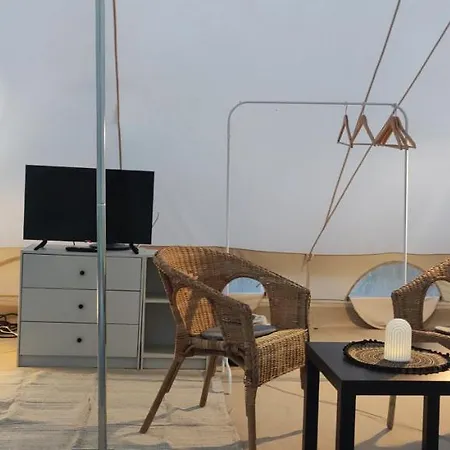 Glamping Nad Jeziorem * Nowe Guty