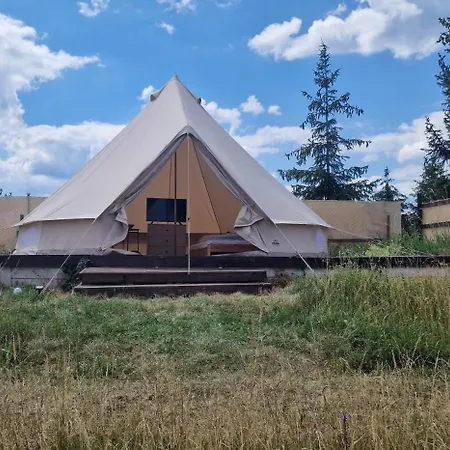 Glamping Nad Jeziorem Nowe Guty