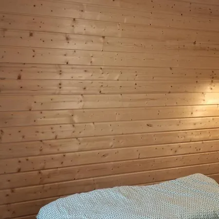 Niezla Szopka Nad Jeziorem
